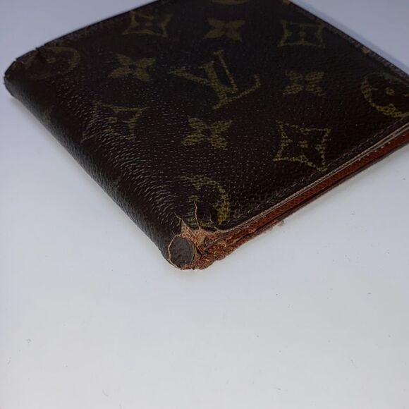 Authentic Louis Vuitton Monogram Mens Bifold Wallet - Picture 3 of 10